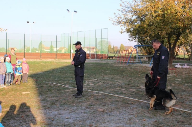 Návštěva od policie – 22. 10. 2018 - Image 3