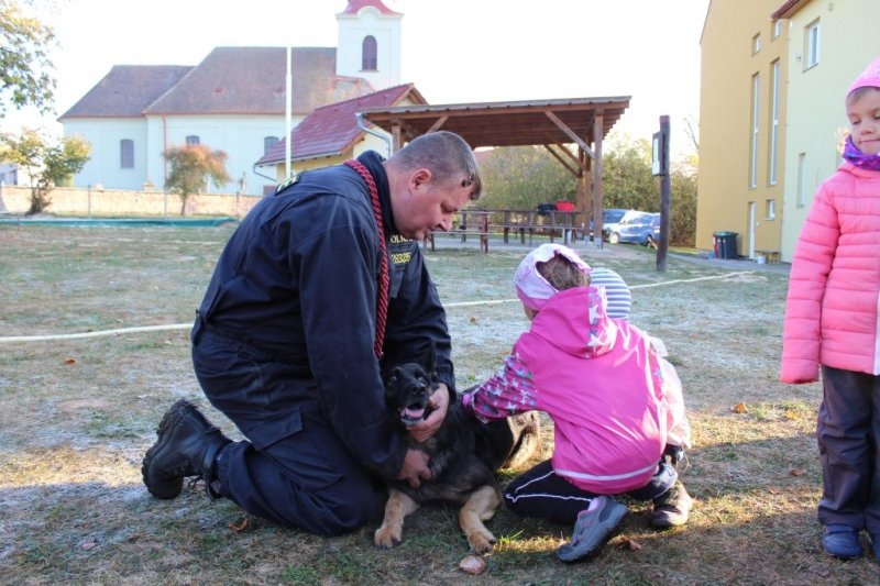 Návštěva od policie – 22. 10. 2018 - Image 19