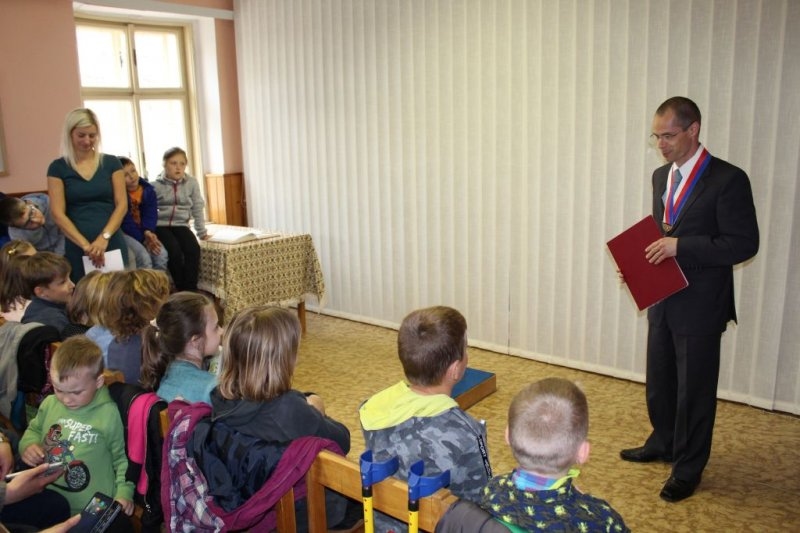 Pasování prvňáků na čtenáře – 3. 5. 2019 - Image 7