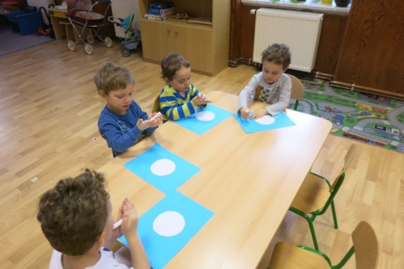 Paní zima kraluje, barvičkami maluje – Broučci a Berušky – bílé pondělí - Image 6