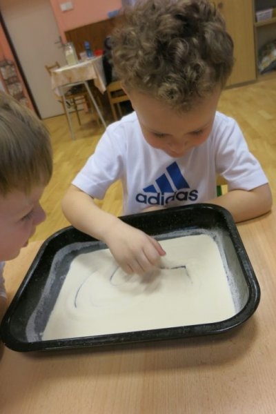 Paní zima kraluje, barvičkami maluje – Broučci a Berušky – bílé pondělí - Image 16